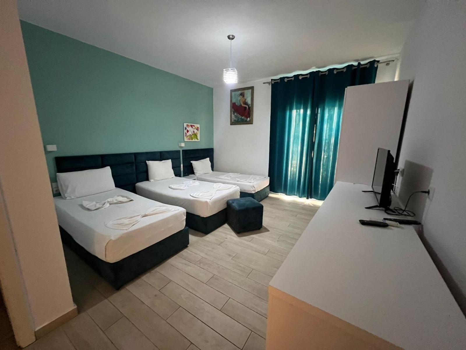 La Luna Hotel Ksamil Buitenkant foto