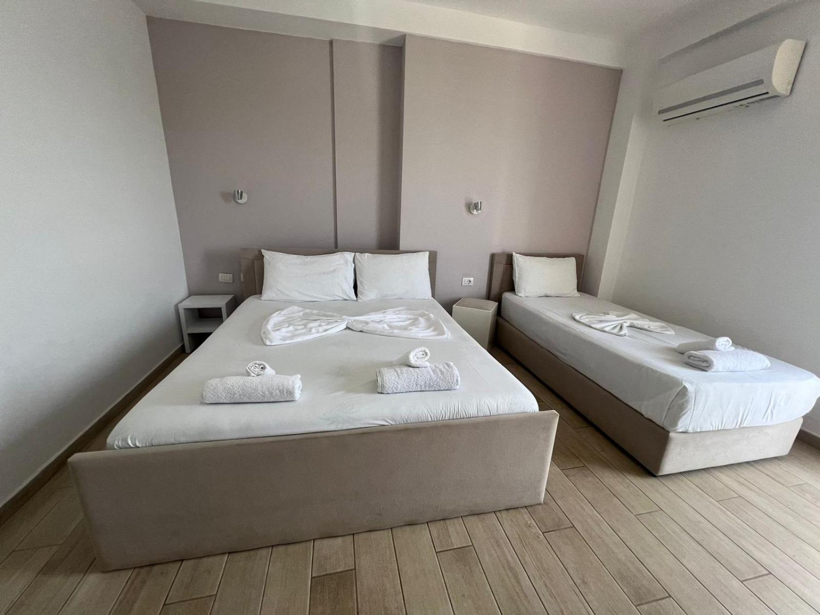 La Luna Hotel Ksamil Buitenkant foto