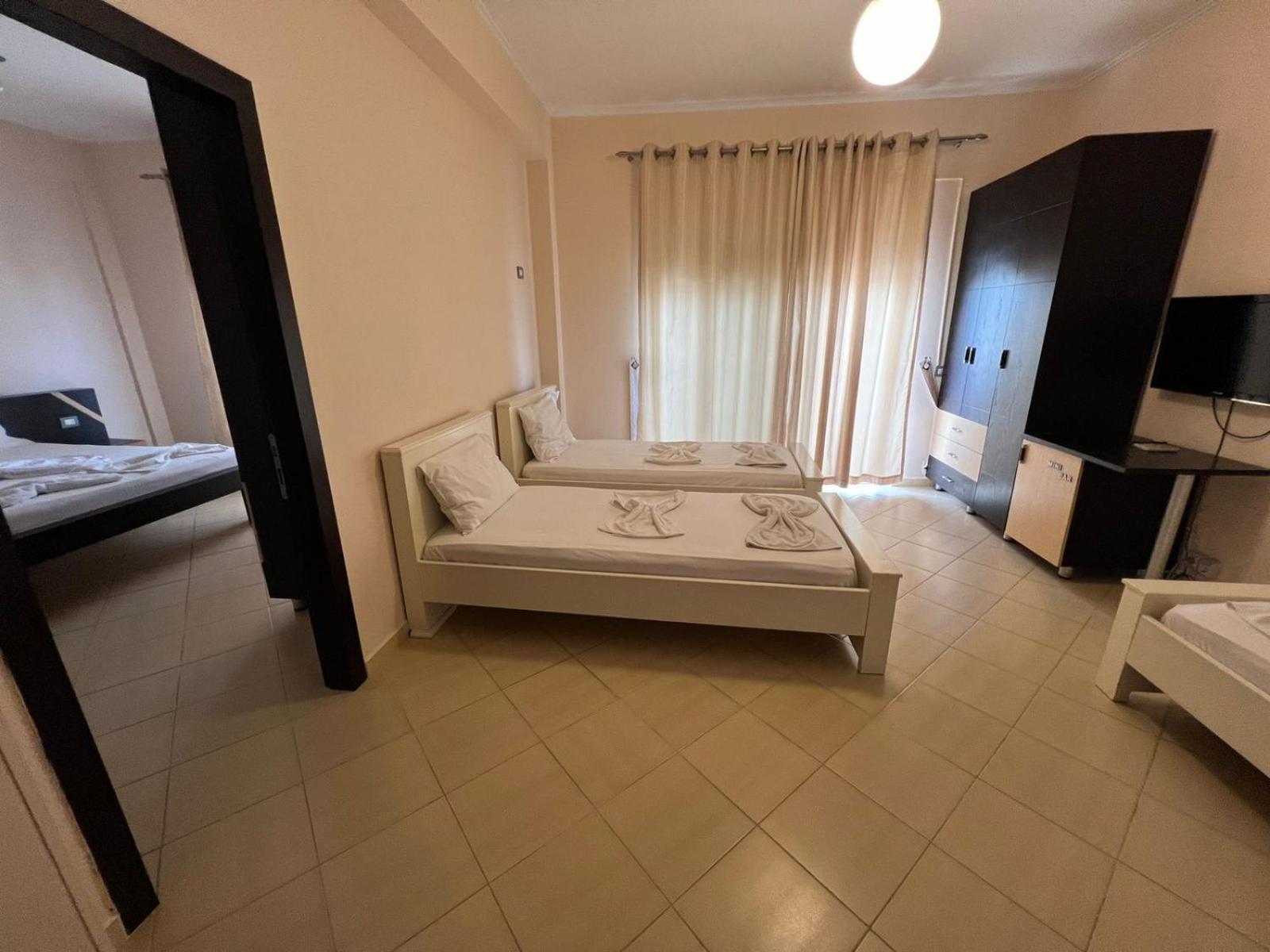 La Luna Hotel Ksamil Buitenkant foto