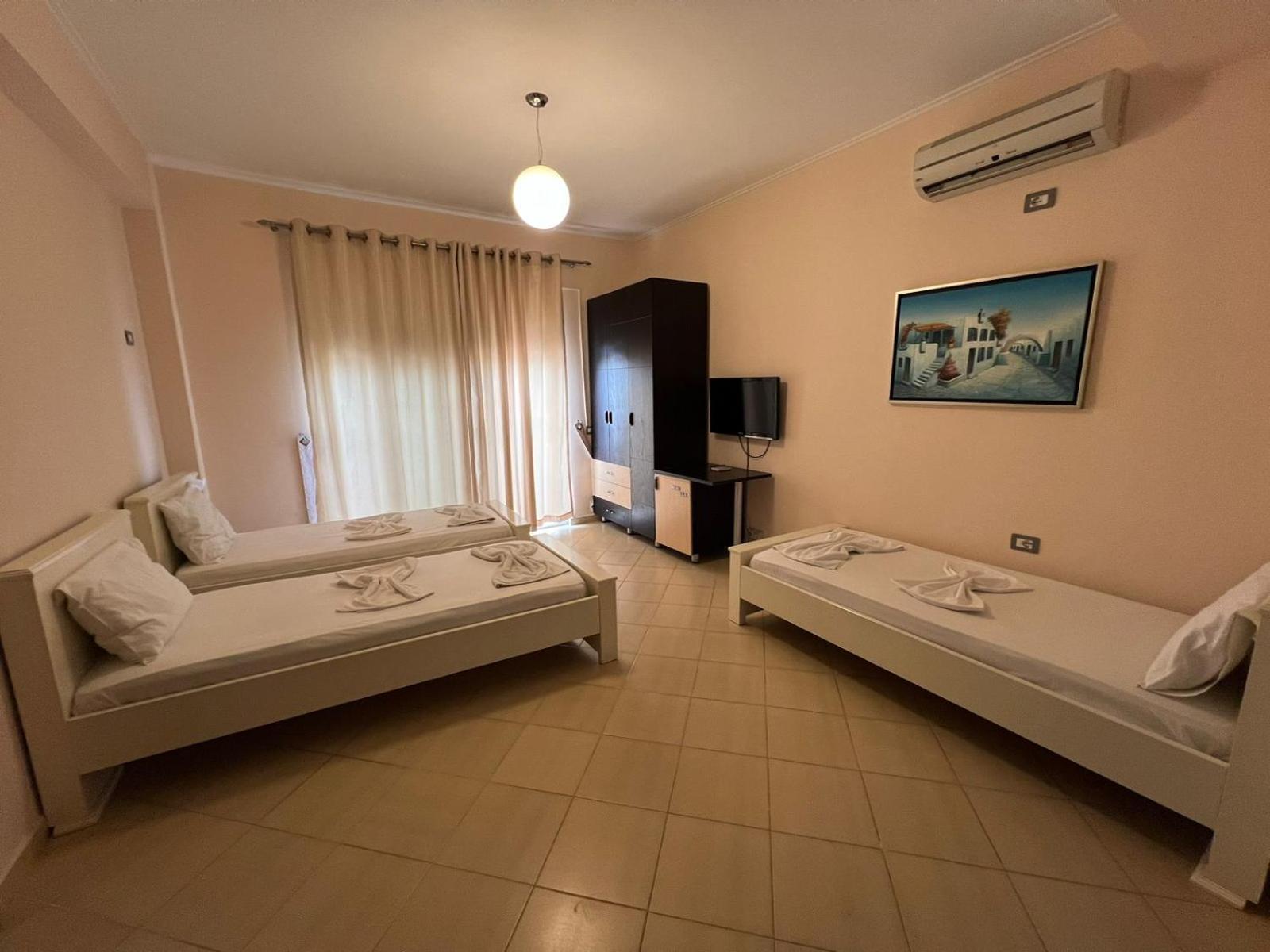 La Luna Hotel Ksamil Buitenkant foto
